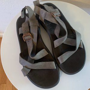 Mens Wayfarer Chaco Sandals Grey